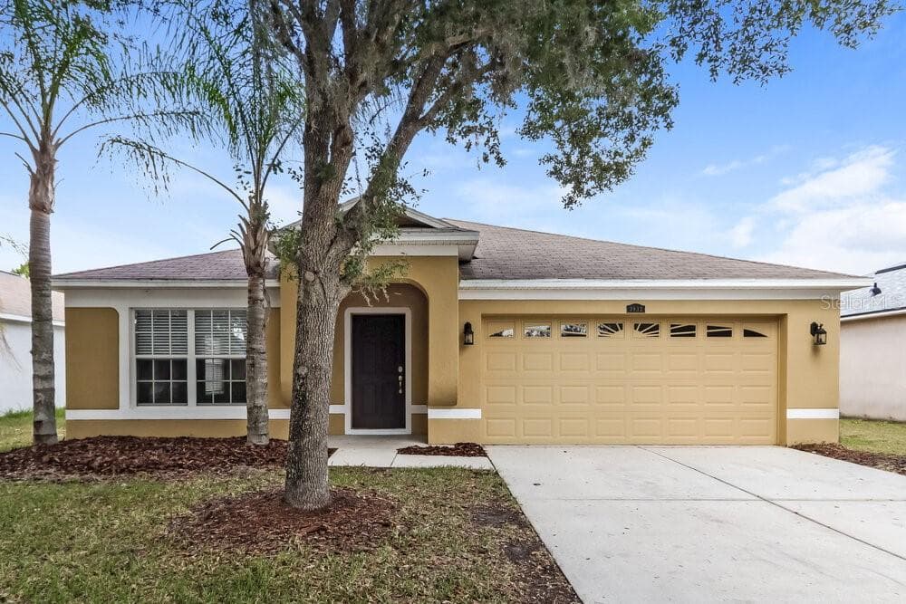 3932 CONSTANTINE LOOP WESLEY CHAPEL, FL 33543