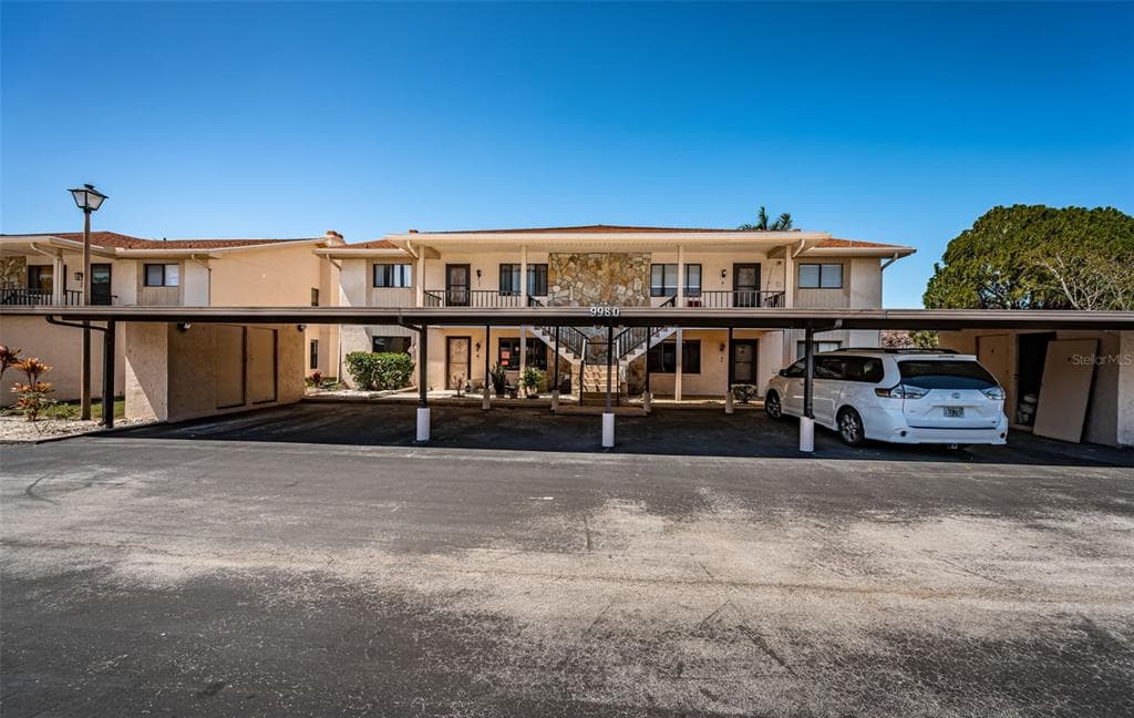 9980 EAGLES POINT CIRCLE UNIT 1 PORT RICHEY, FL 34668