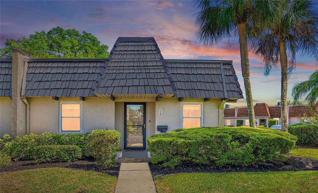 1108 CORDOVA GREEN SEMINOLE, FL 33777