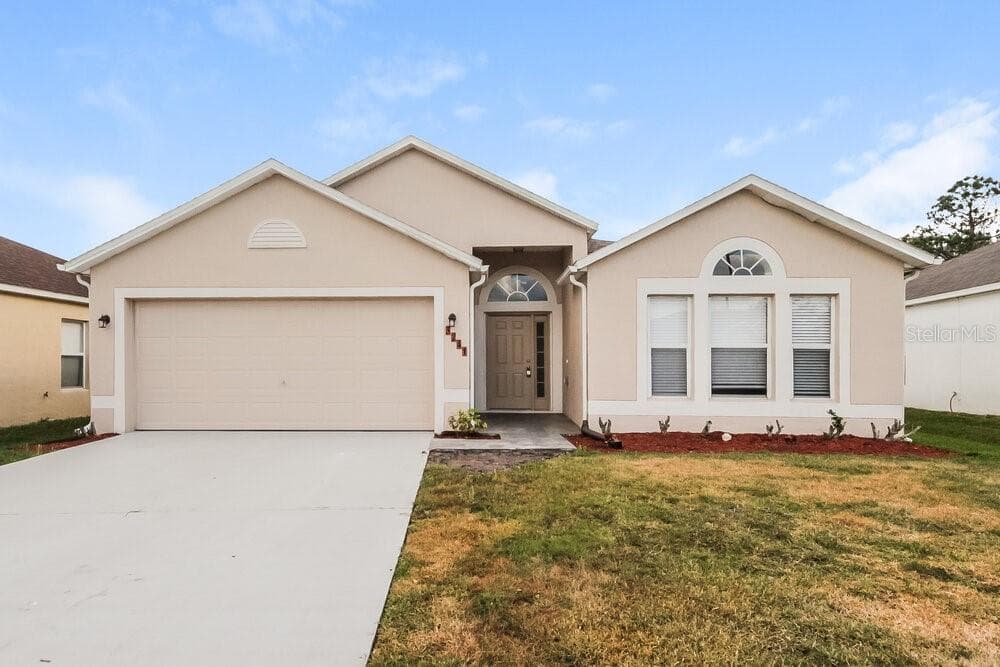 3241 HUNTERS CHASE LOOP KISSIMMEE, FL 34743