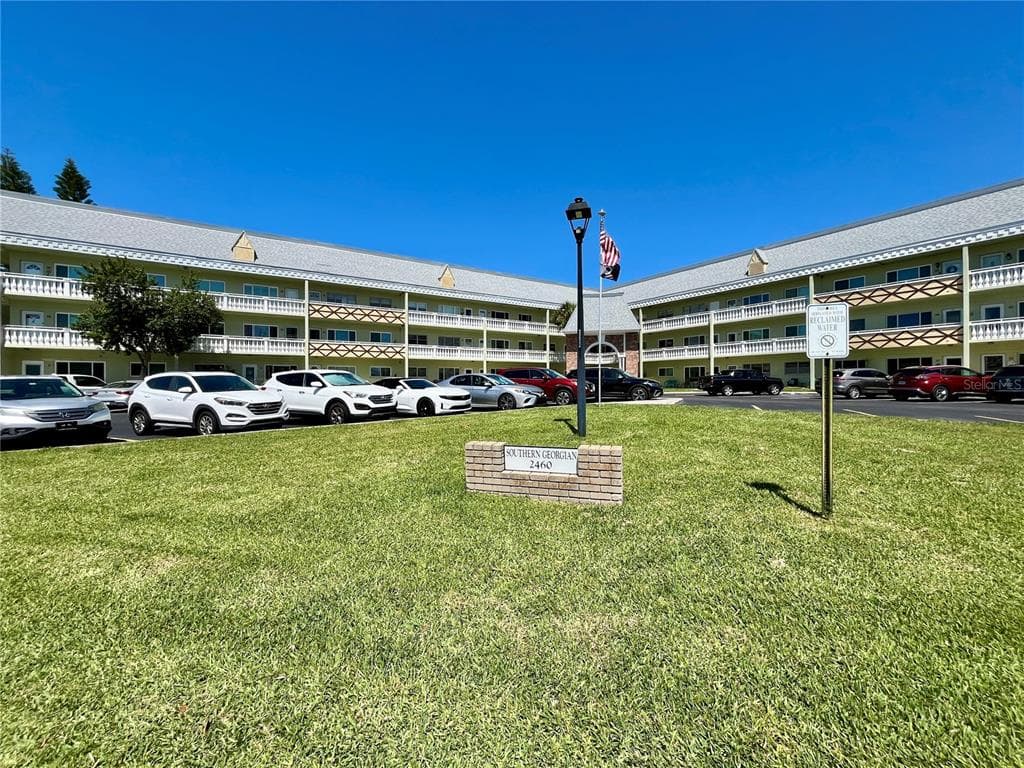 2460 CANADIAN WAY UNIT 36 CLEARWATER, FL 33763