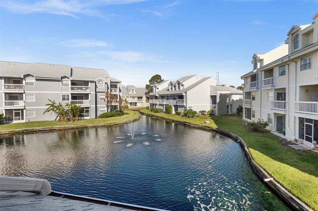 6923 STONES THROW CIRCLE N UNIT 4205 ST PETERSBURG, FL 33710