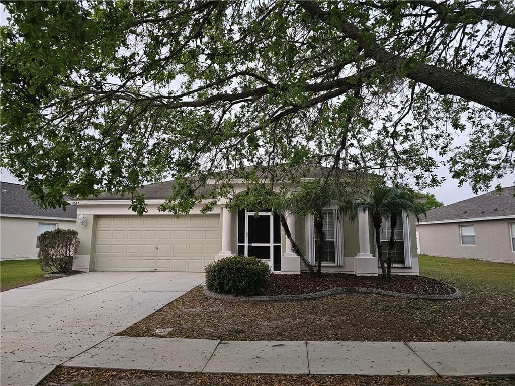 11647 TROPICAL ISLE LANE RIVERVIEW, FL 33579