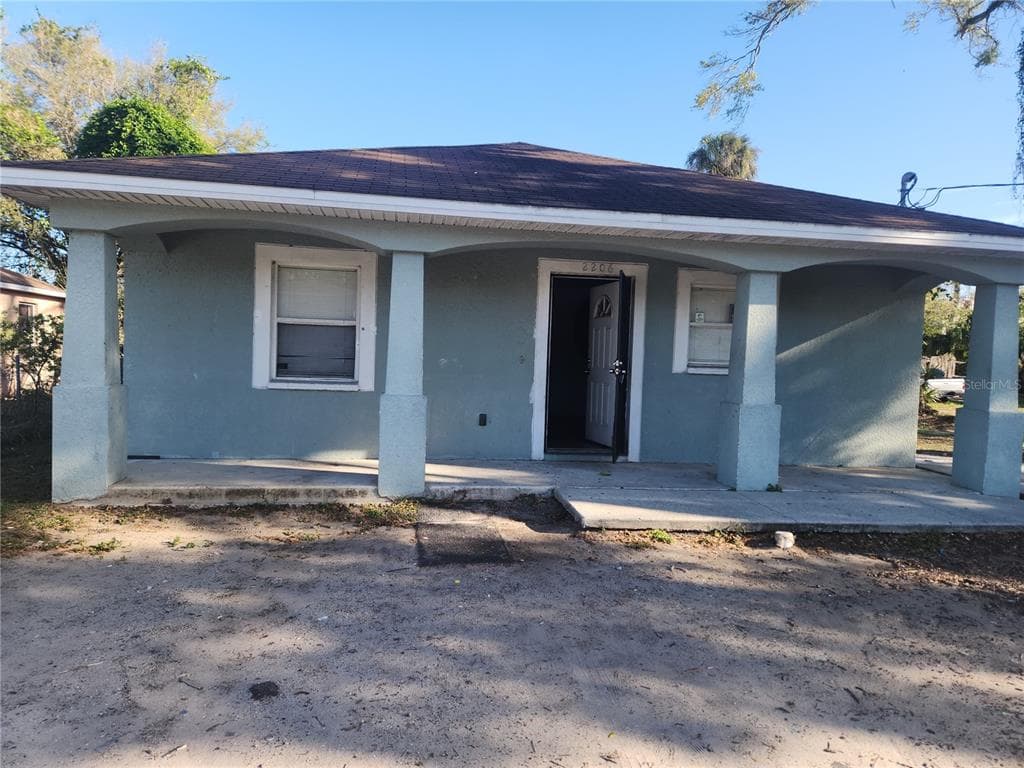 2206 E 25TH AVENUE TAMPA, FL 33605