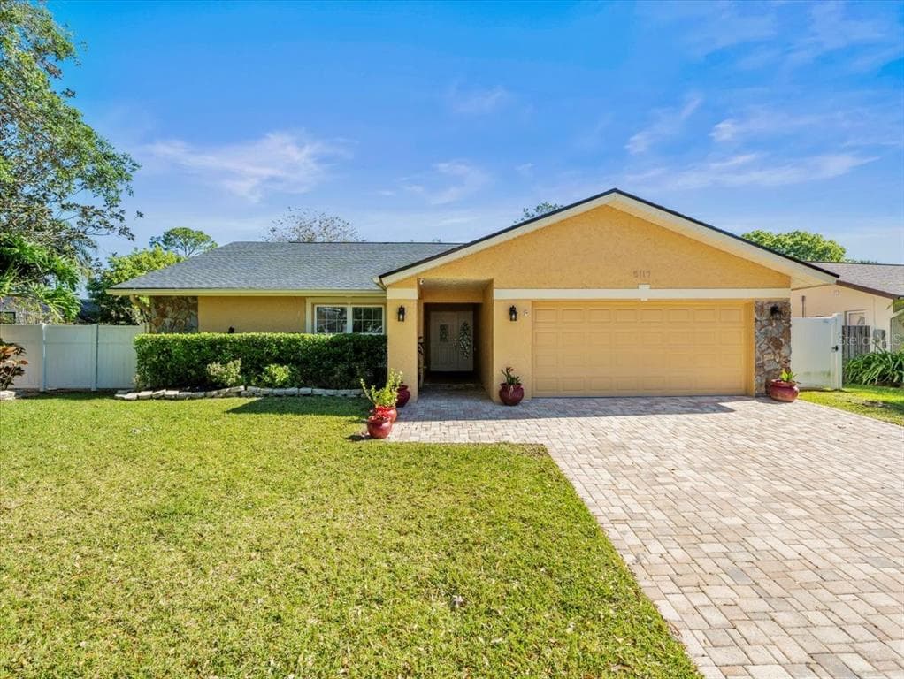 5117 BRYNN MAWR DRIVE TAMPA, FL 33624