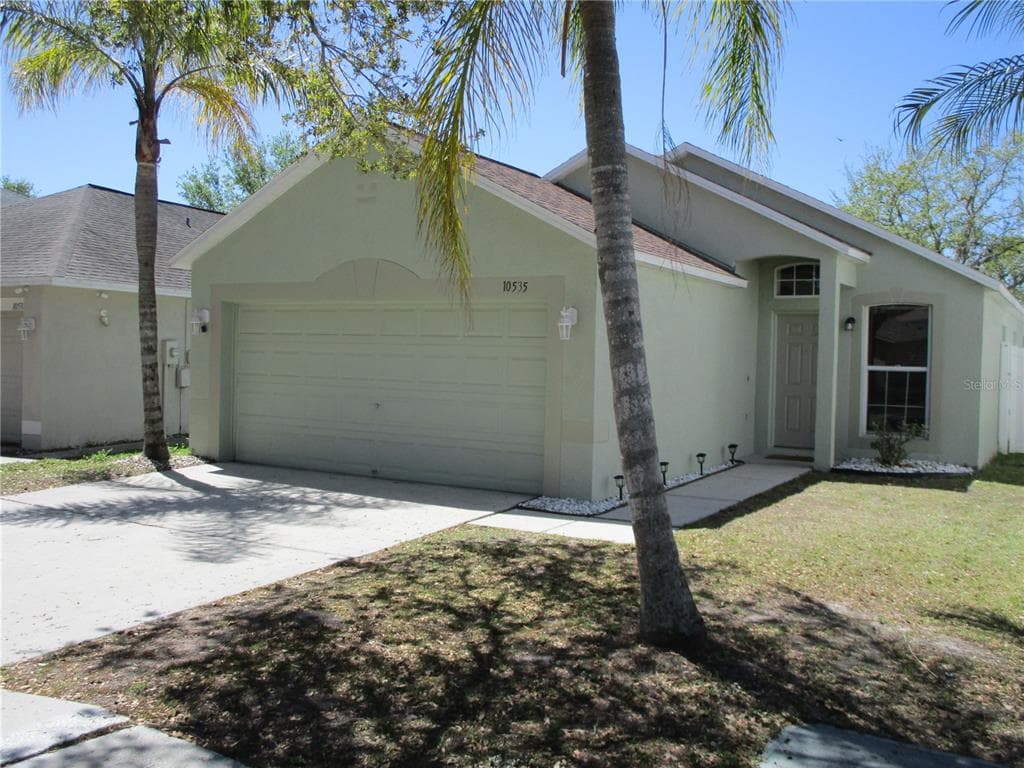10535 OPUS DRIVE RIVERVIEW, FL 33579