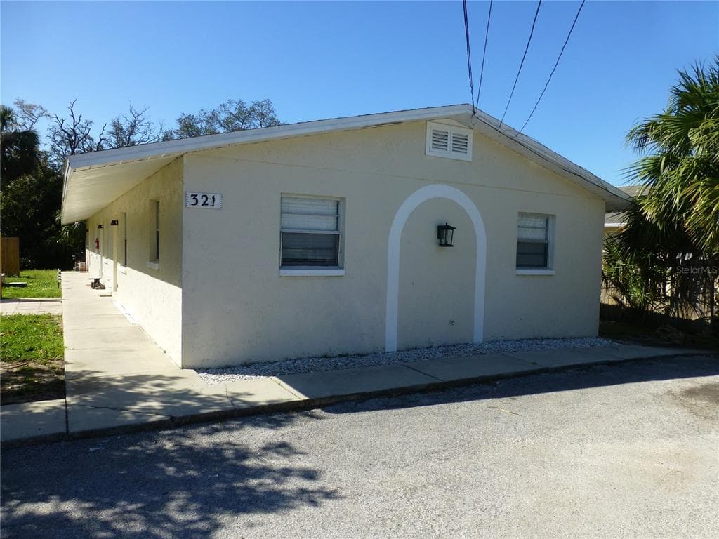 321 JERU BOULEVARD UNIT A TARPON SPRINGS, FL 34689
