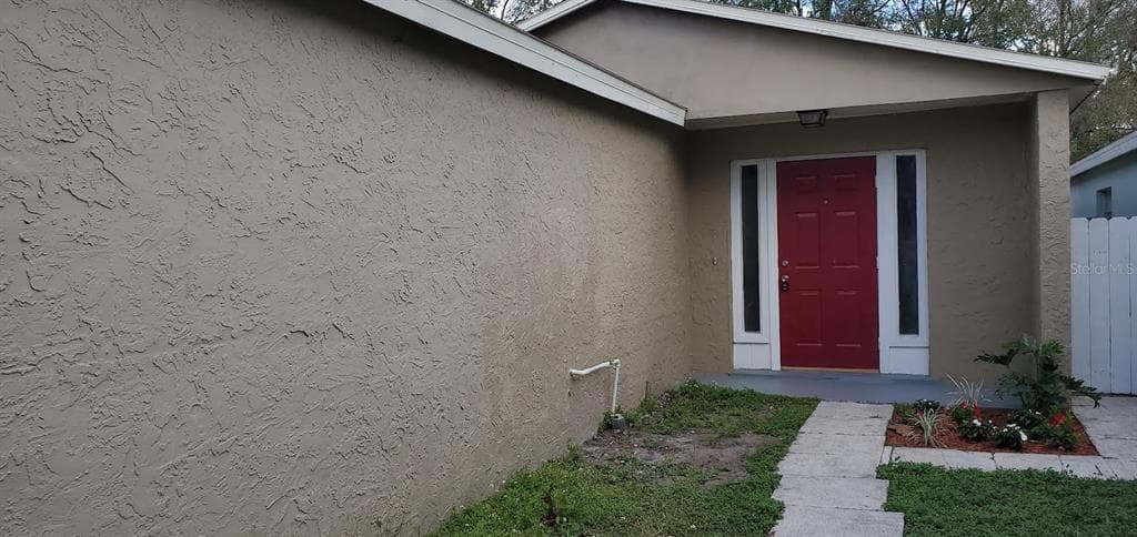 4864 TAMPA DOWNS BOULEVARD LUTZ, FL 33559