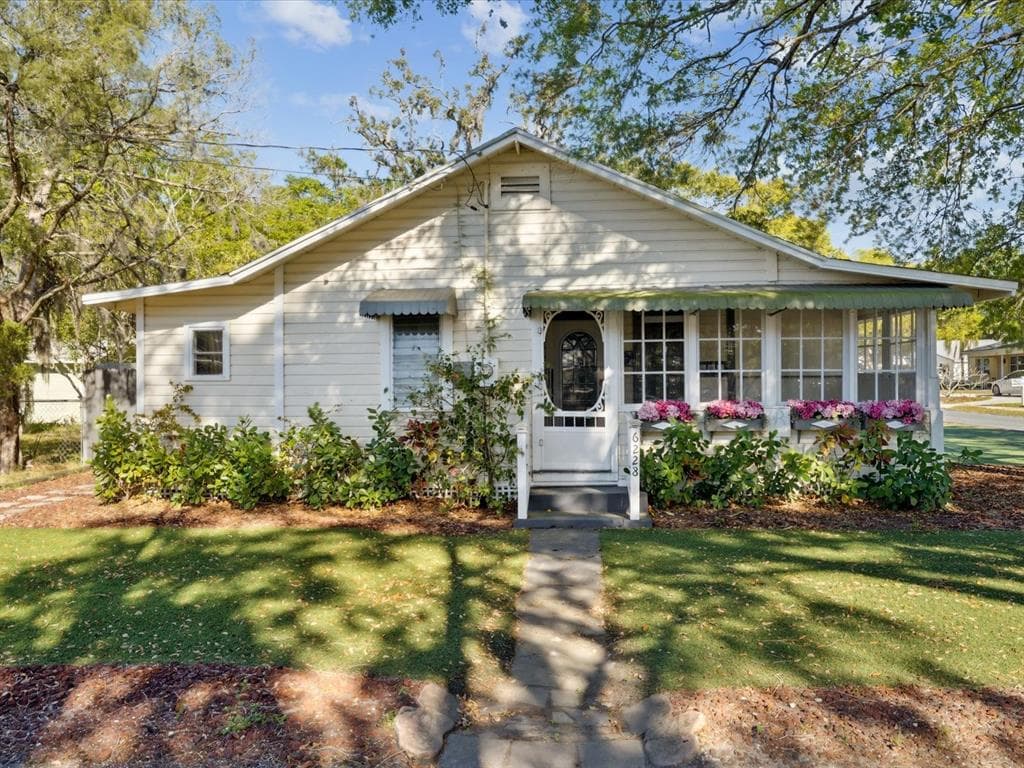 6228 MONROE STREET NEW PORT RICHEY, FL 34653