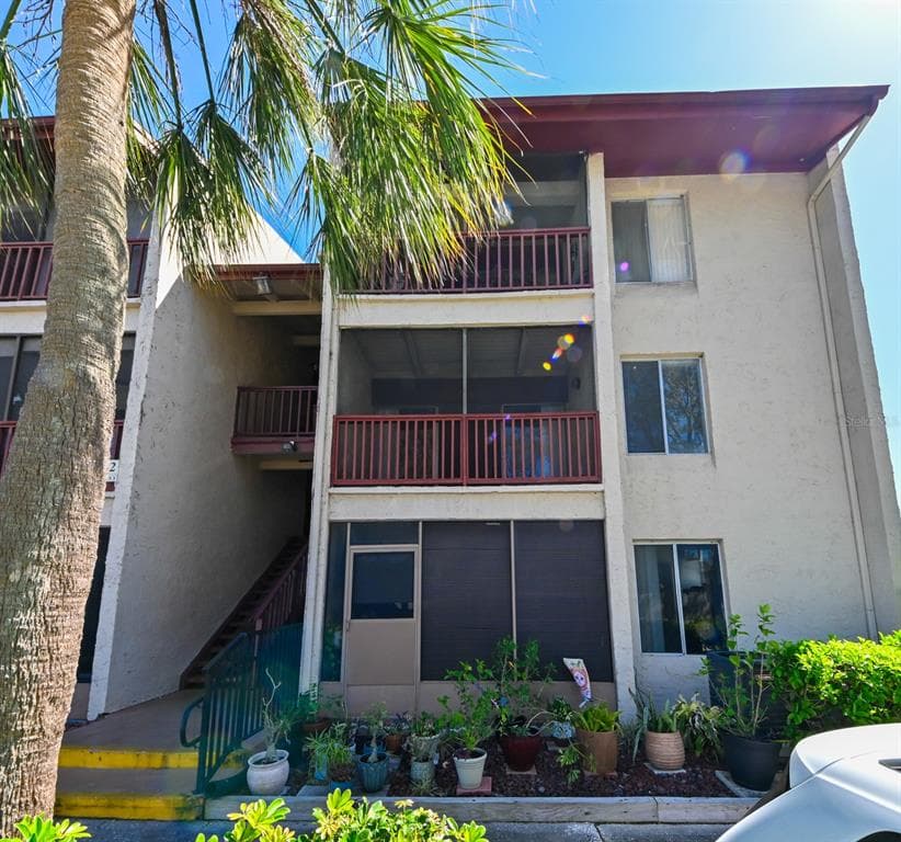3853 S LAKE DRIVE UNIT 164 TAMPA, FL 33614