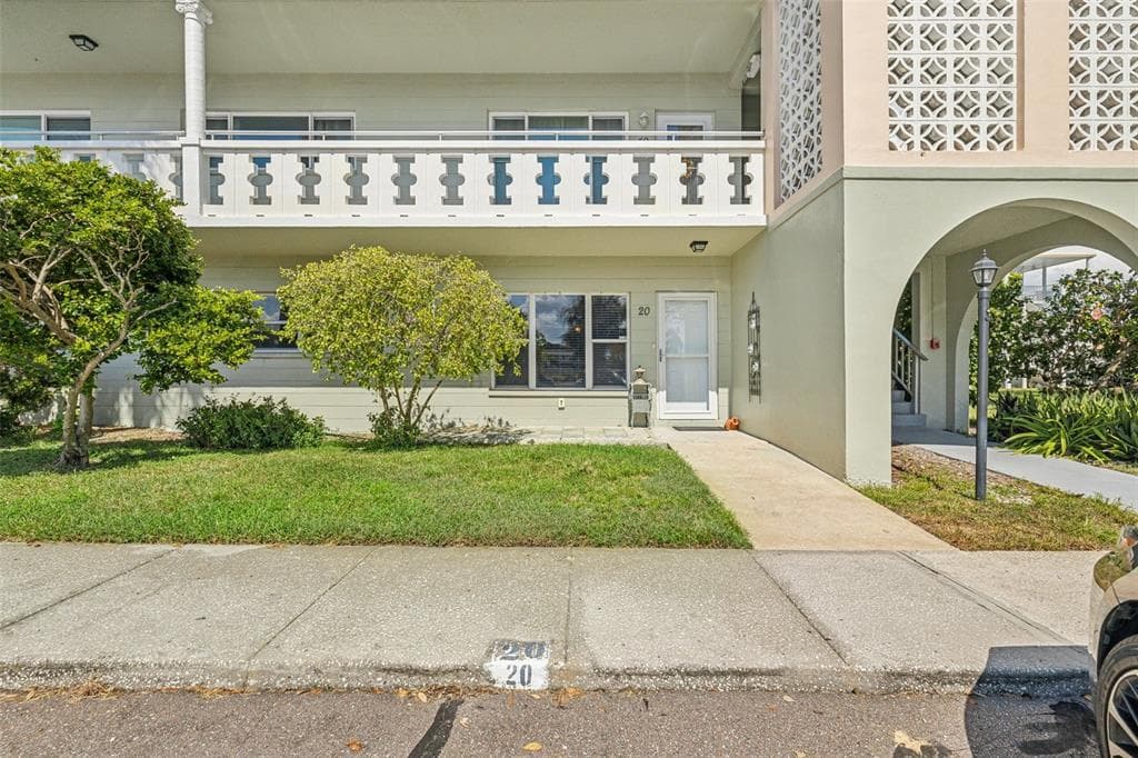 2400 COLUMBIA DRIVE UNIT 20 CLEARWATER, FL 33763