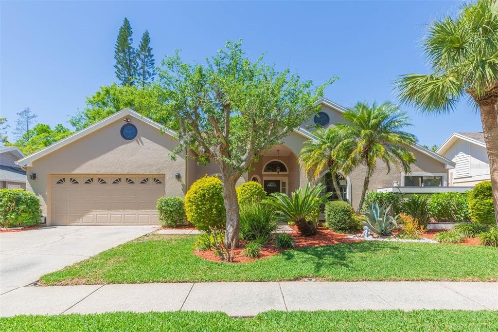 15814 HAMPTON VILLAGE DRIVE TAMPA, FL 33618