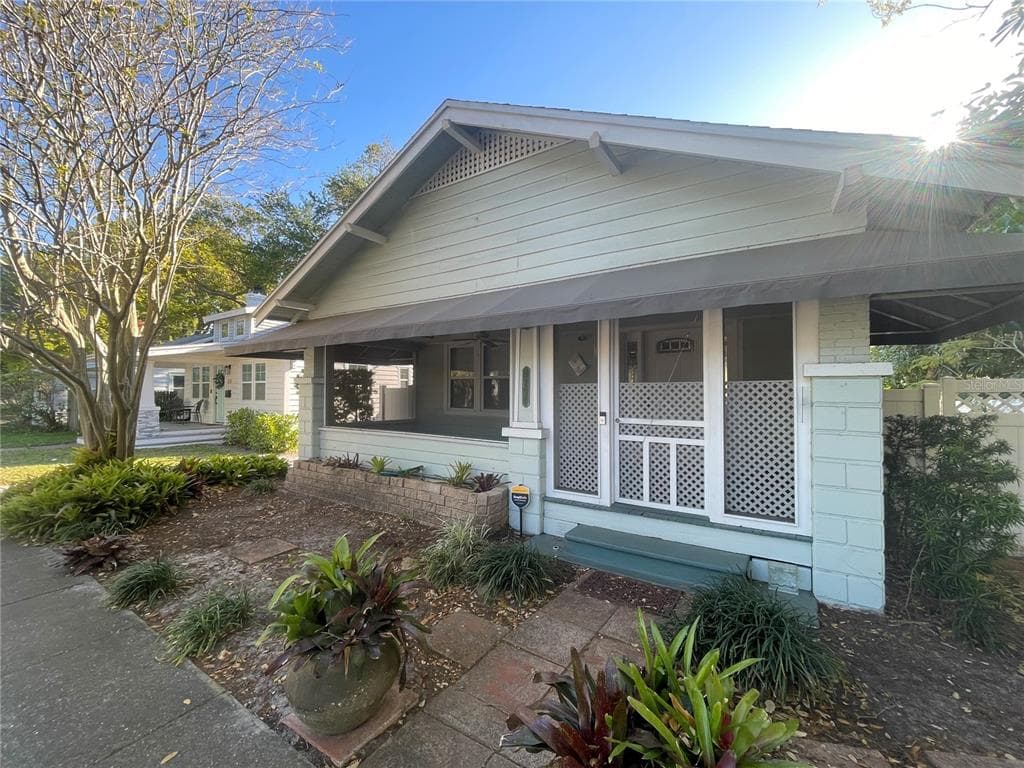 1231 HIGHLAND STREET N ST PETERSBURG, FL 33701