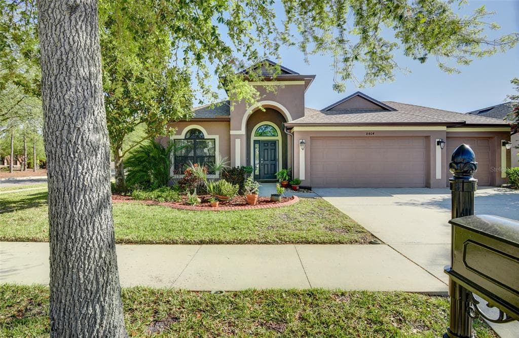 8404 WHITE POPLAR DRIVE RIVERVIEW, FL 33578