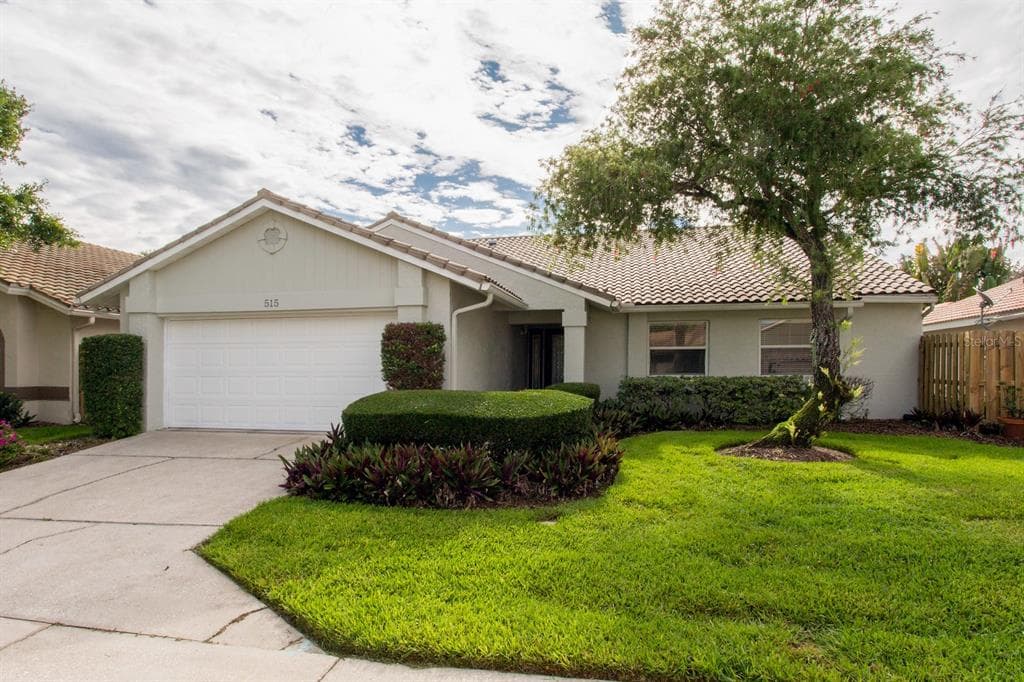 515 PADUA CIRCLE NE ST PETERSBURG, FL 33703