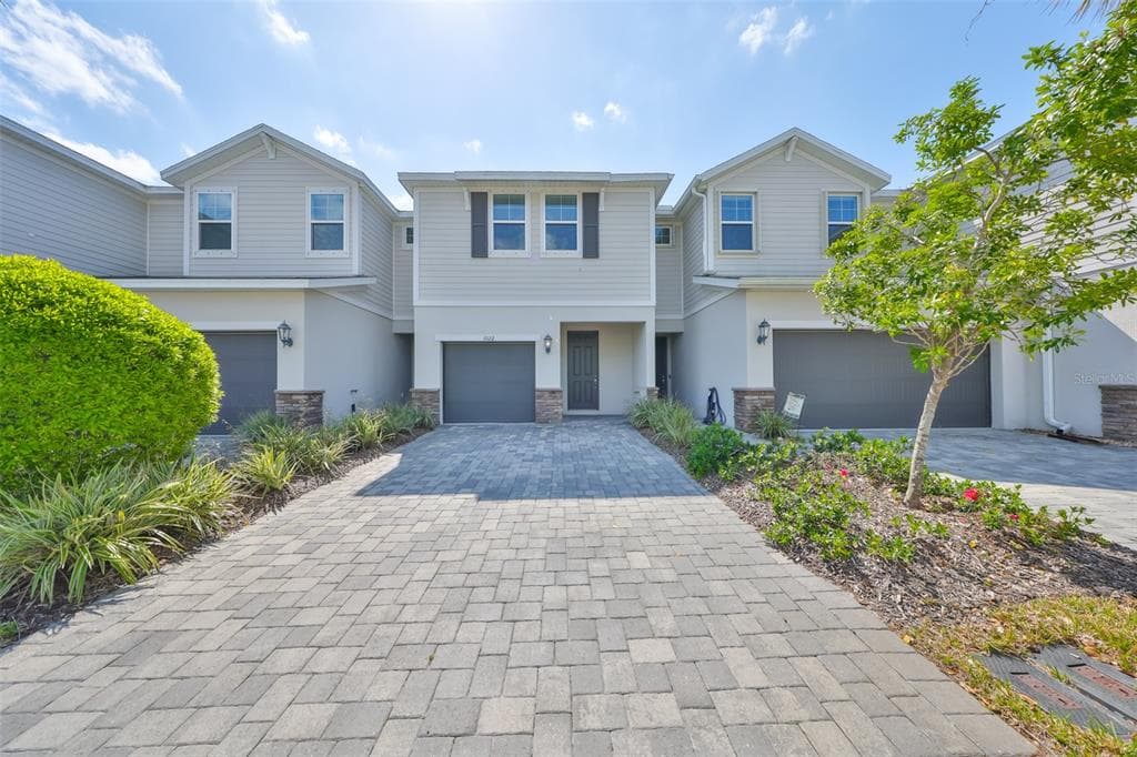 1022 ORCHARD ARBOUR COURT TAMPA, FL 33613