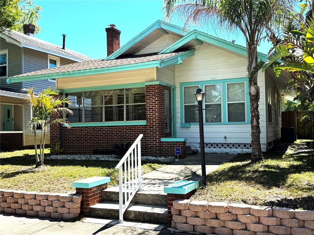 160 16TH AVENUE NE ST PETERSBURG, FL 33704