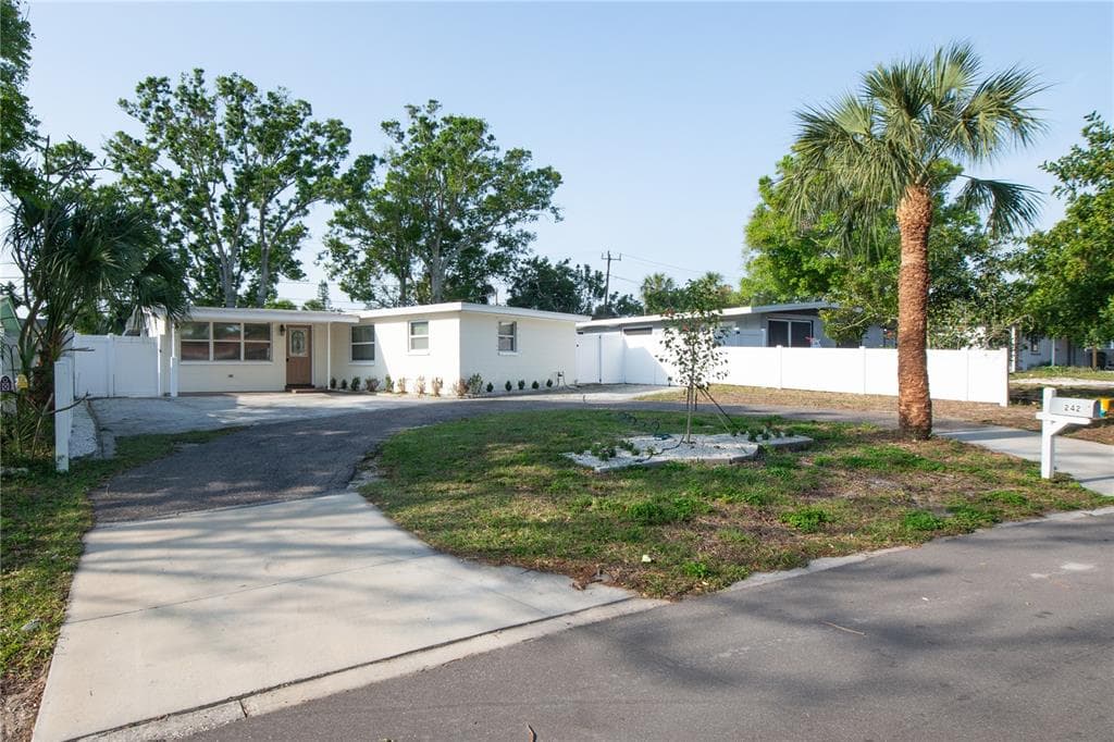 242 11TH AVENUE SW LARGO, FL 33770