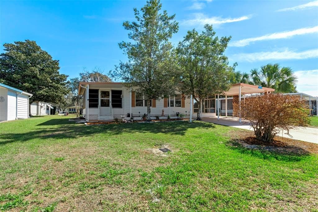 7492 FAIRLANE AVENUE BROOKSVILLE, FL 34613