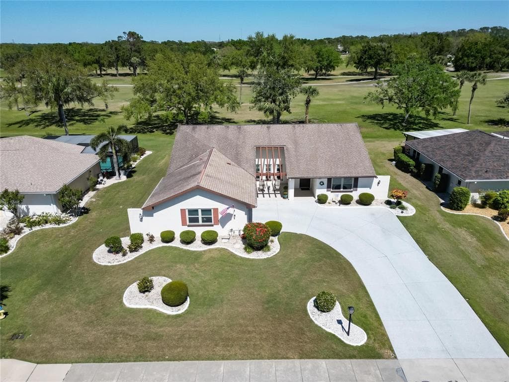 2007 E VIEW DRIVE SUN CITY CENTER, FL 33573