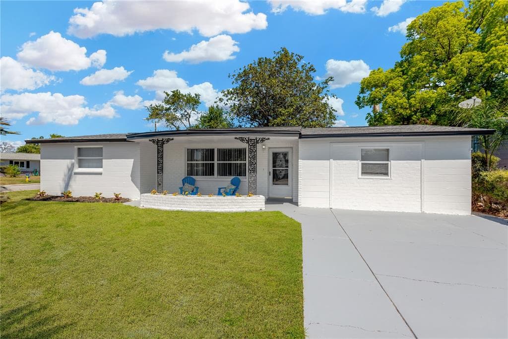 5015 LOFTON DRIVE NEW PORT RICHEY, FL 34652