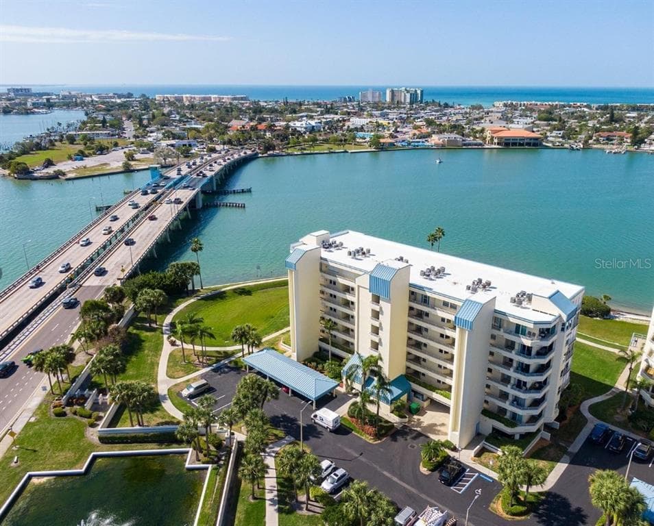 7862 SAILBOAT KEY BOULEVARD S UNIT 103 SOUTH PASADENA, FL 33707