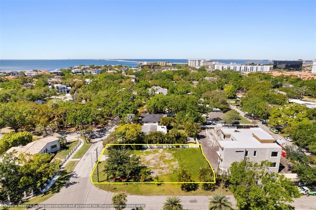 5101 W AZEELE STREET TAMPA, FL 33609