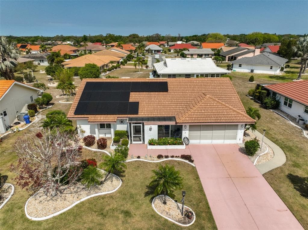 1803 GRANVILLE LANE SUN CITY CENTER, FL 33573