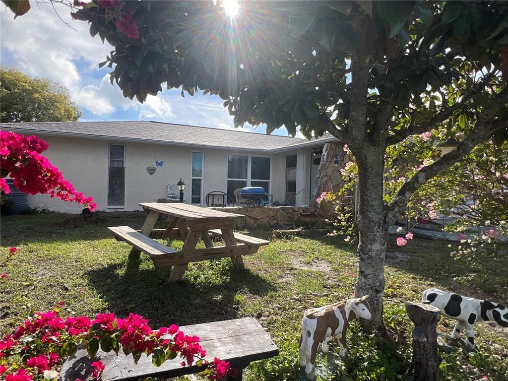 9110 LUNAR LANE PORT RICHEY, FL 34668