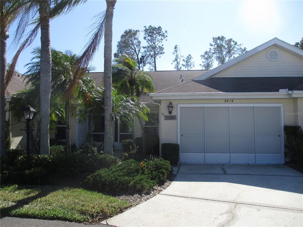 2414 OLD NANTUCKET COURT SUN CITY CENTER, FL 33573