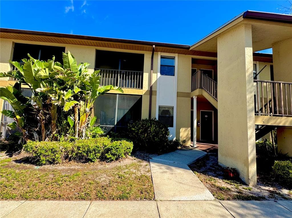 10155 SAILWINDS BOULEVARD S UNIT 104 LARGO, FL 33773