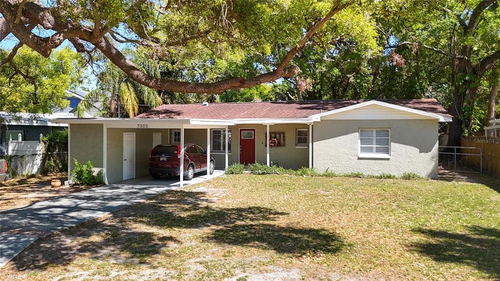 7303 N BRANCH AVENUE TAMPA, FL 33604