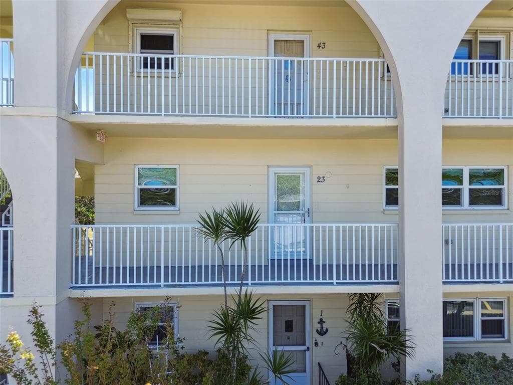 2259 COSTA RICAN DRIVE UNIT 23 CLEARWATER, FL 33763