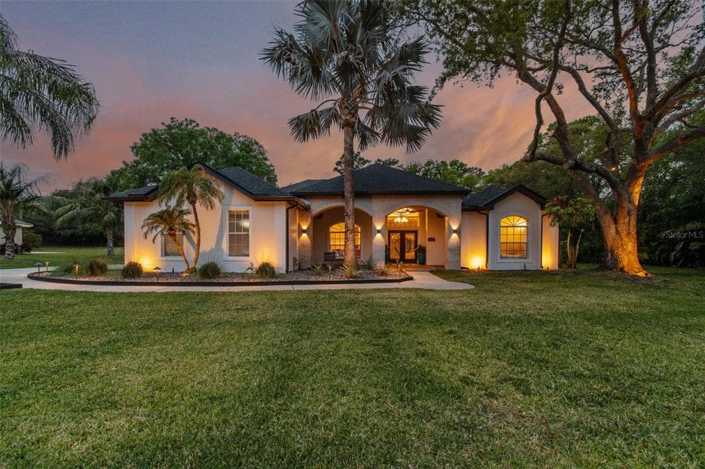 204 SILVER MOSS LANE TARPON SPRINGS, FL 34688