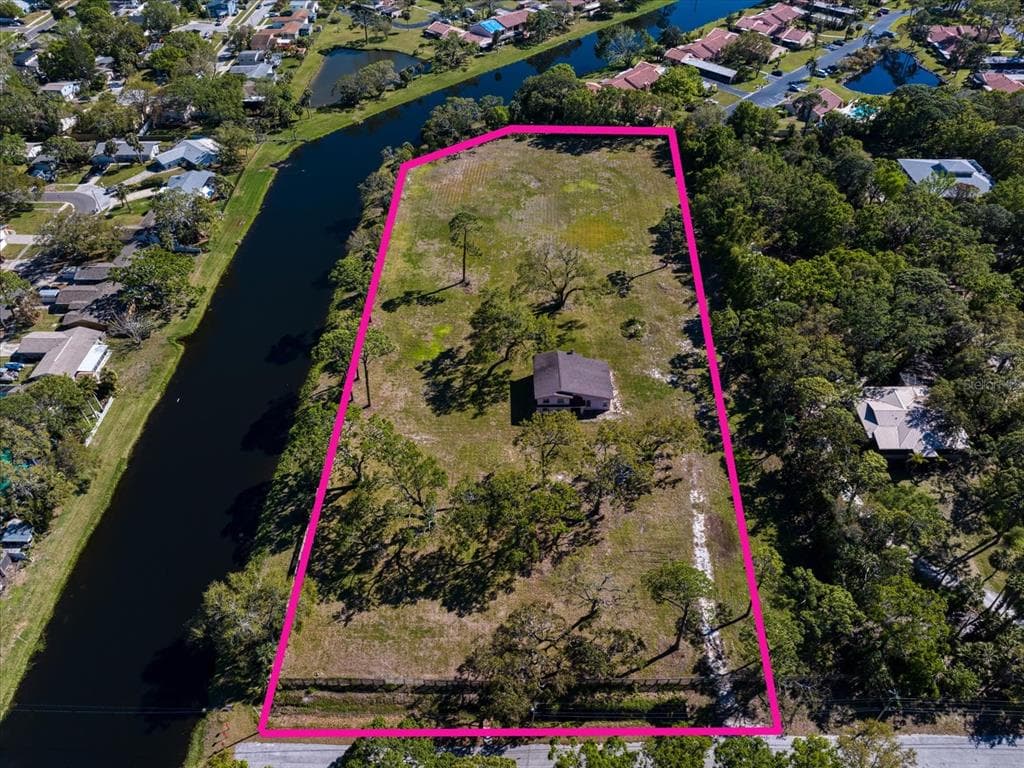 9554 90TH AVENUE SEMINOLE, FL 33777