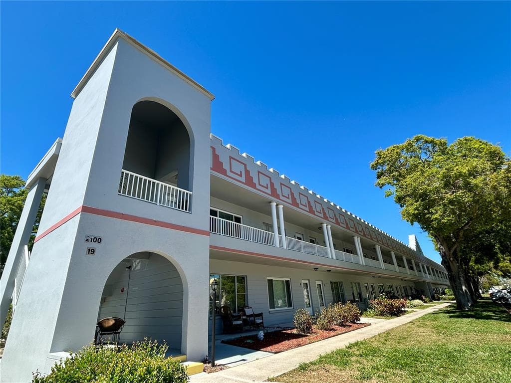 2100 WORLD PARKWAY BOULEVARD UNIT 50 CLEARWATER, FL 33763