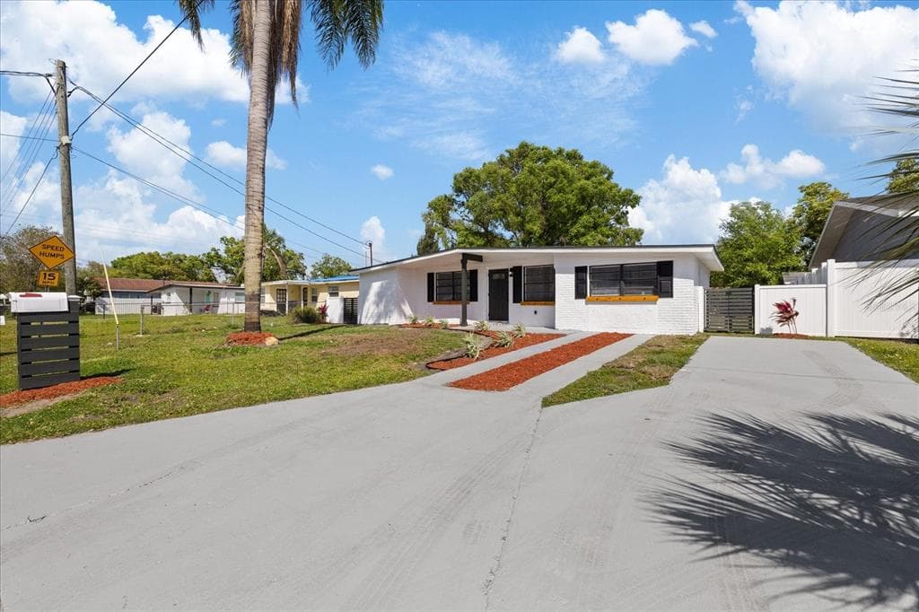 5210 S 83RD STREET TAMPA, FL 33619