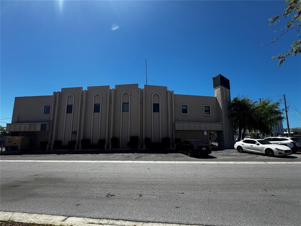 301 S MISSOURI AVENUE CLEARWATER, FL 33756