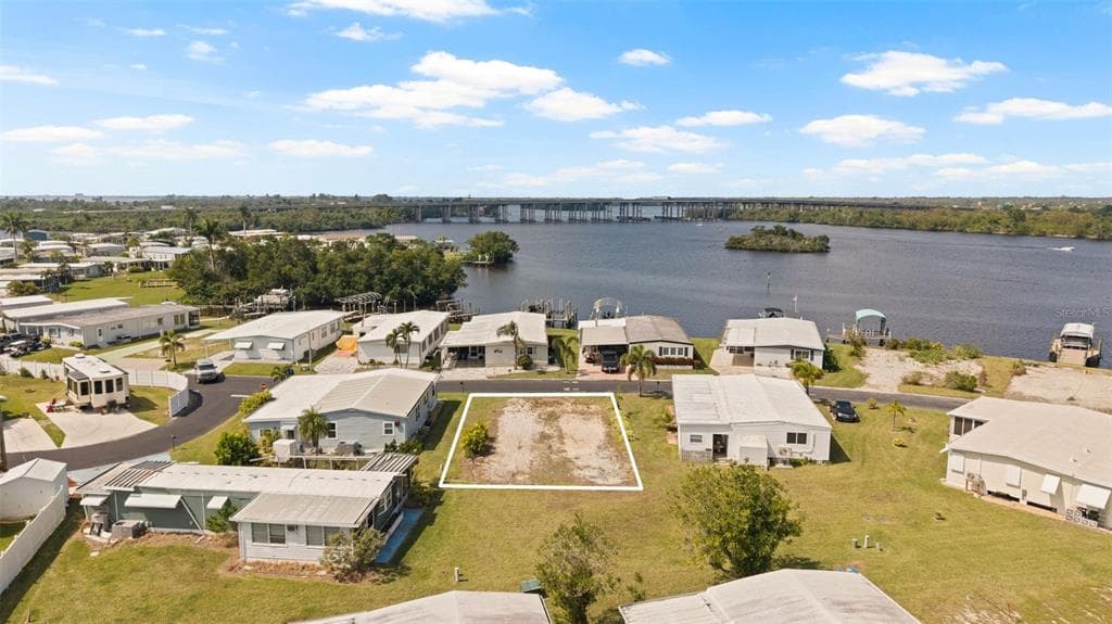 362 SHORELAND DRIVE FORT MYERS, FL 33905