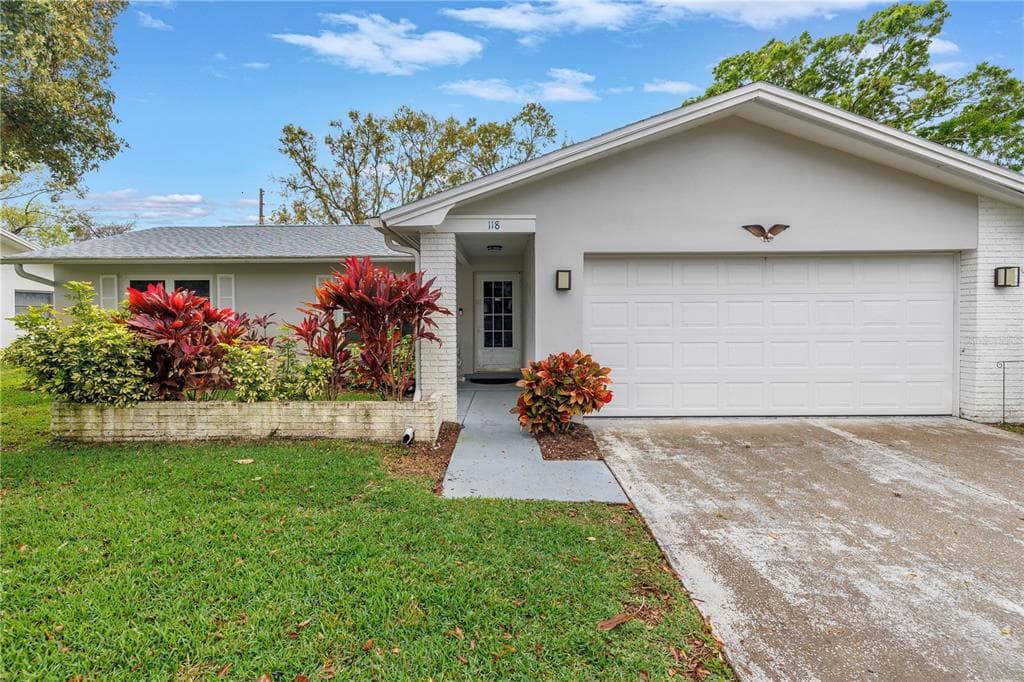 118 STAFFORD DRIVE PALM HARBOR, FL 34684