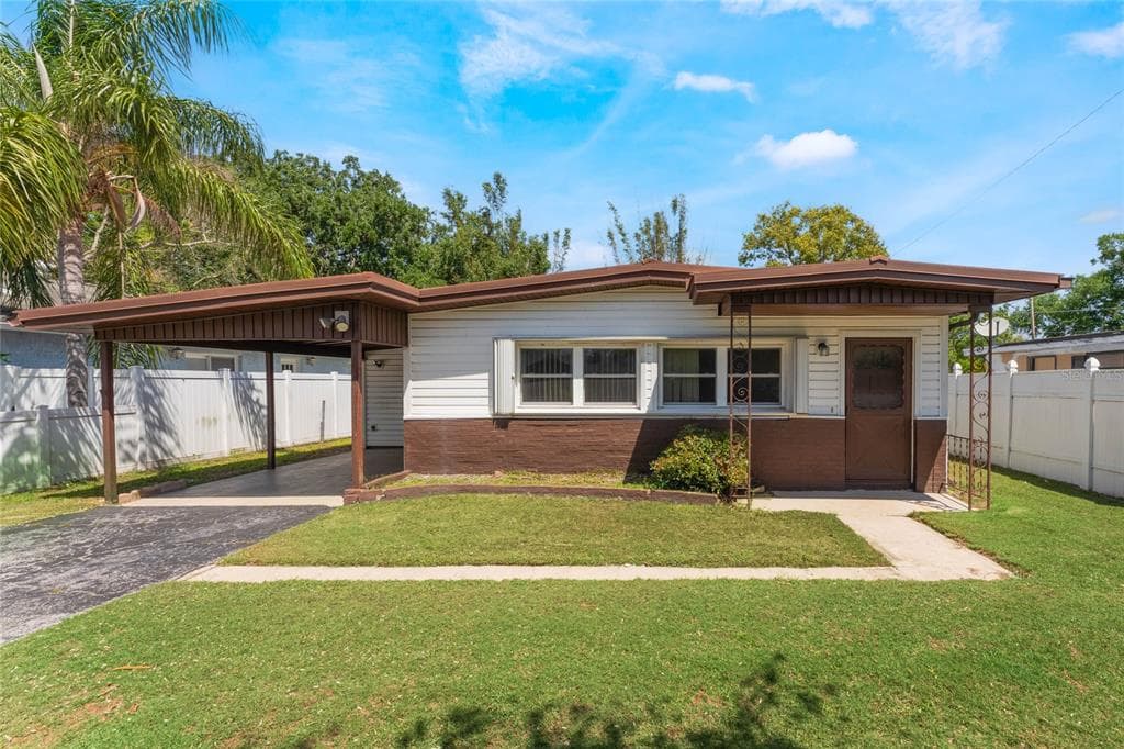 1103 TIMOR AVENUE ORLANDO, FL 32804