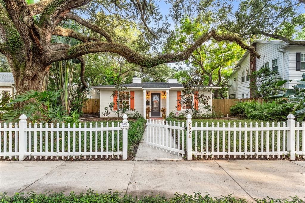 2624 W PROSPECT ROAD