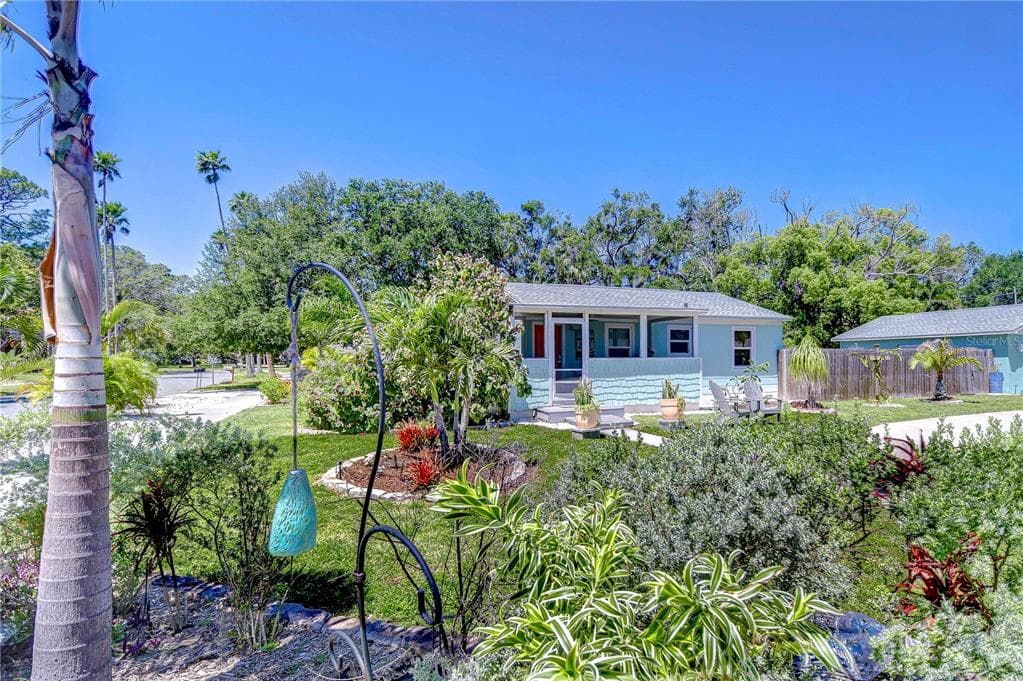 1700 SAN MATEO DRIVE DUNEDIN, FL 34698
