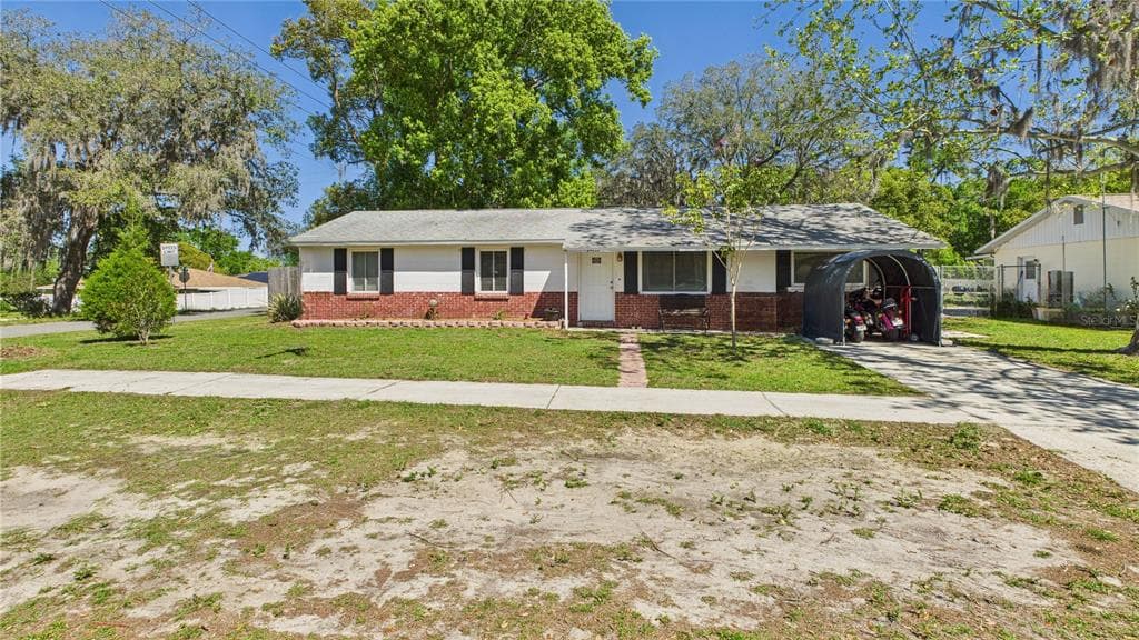 39233 9TH AVENUE ZEPHYRHILLS, FL 33542