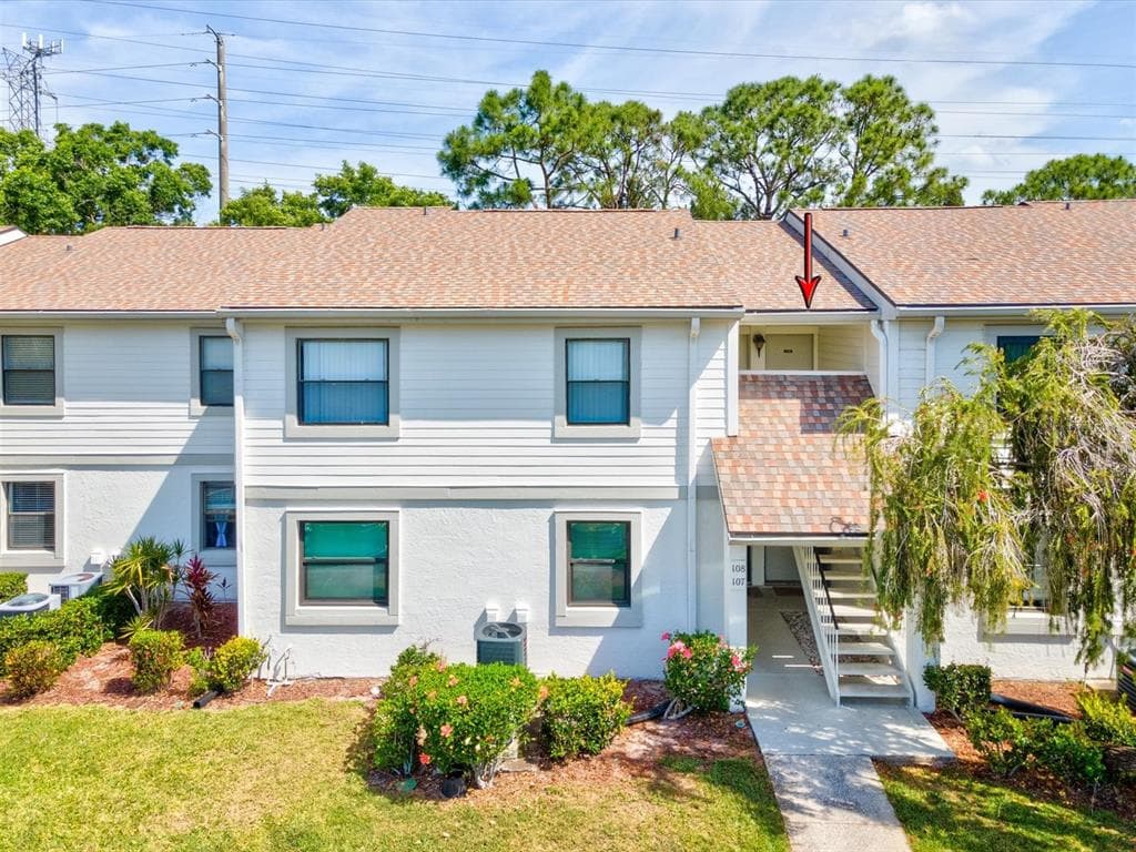 106 MEADOW LANE UNIT 106 OLDSMAR, FL 34677