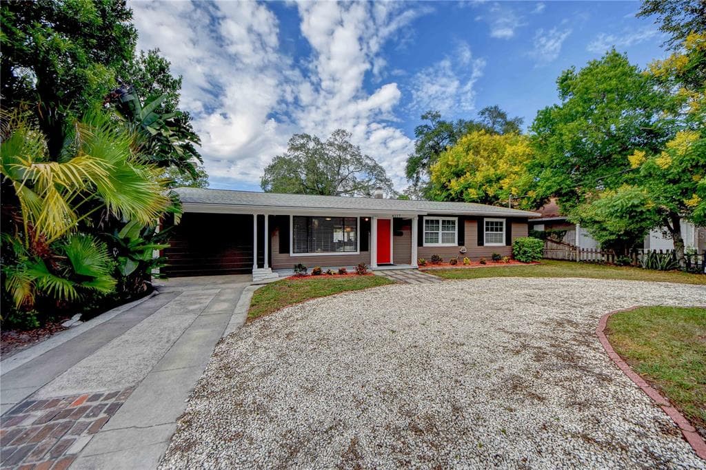 4117 W BAY TO BAY BOULEVARD TAMPA, FL 33629