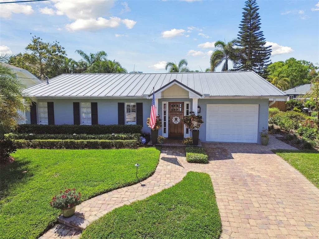 3006 W ANGELES STREET TAMPA, FL 33629