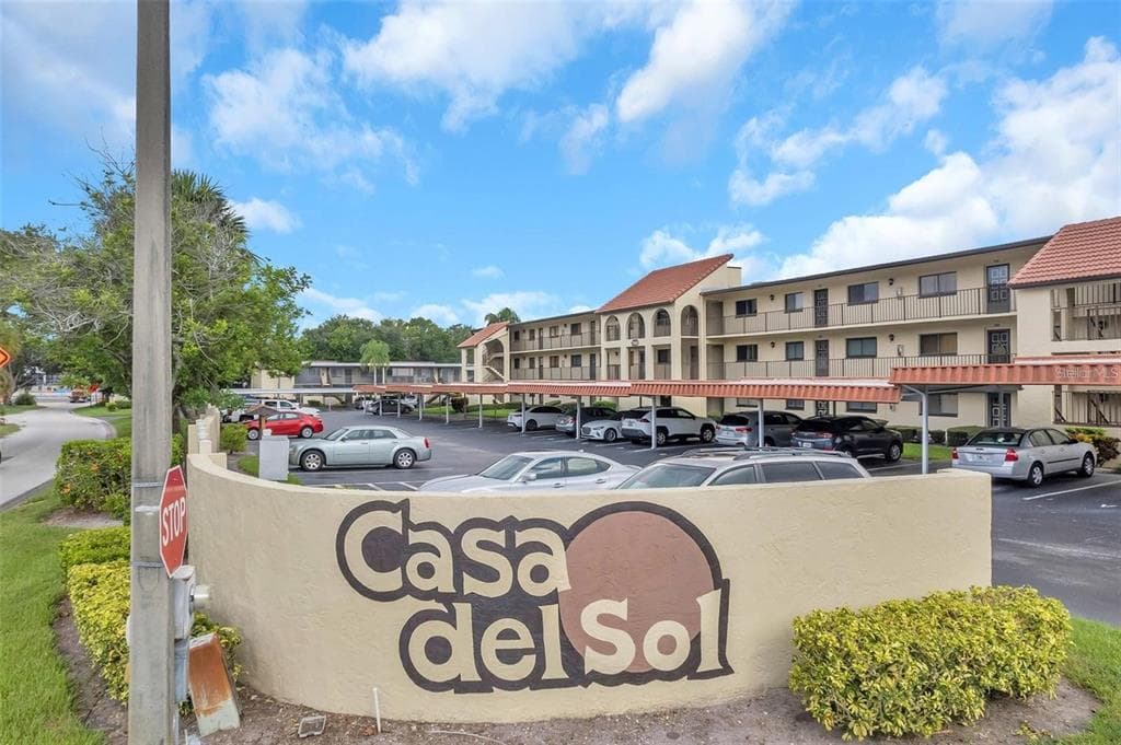 2440 WINDING CREEK BOULEVARD UNIT 108 CLEARWATER, FL 33761