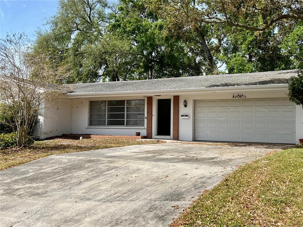 912 PINEVIEW AVENUE CLEARWATER, FL 33756