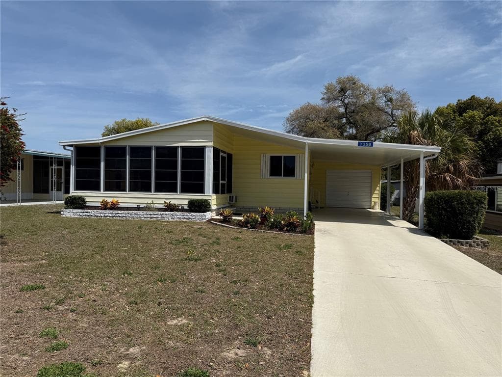 7358 FIRST LOOP AVENUE BROOKSVILLE, FL 34613